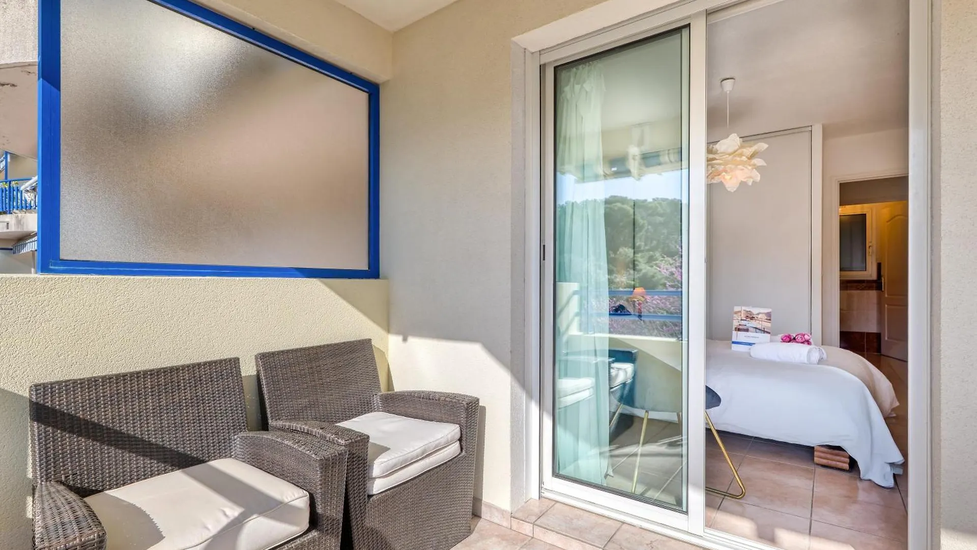 Apartment Poseidon - Sea View - Happy Rentals Drammont