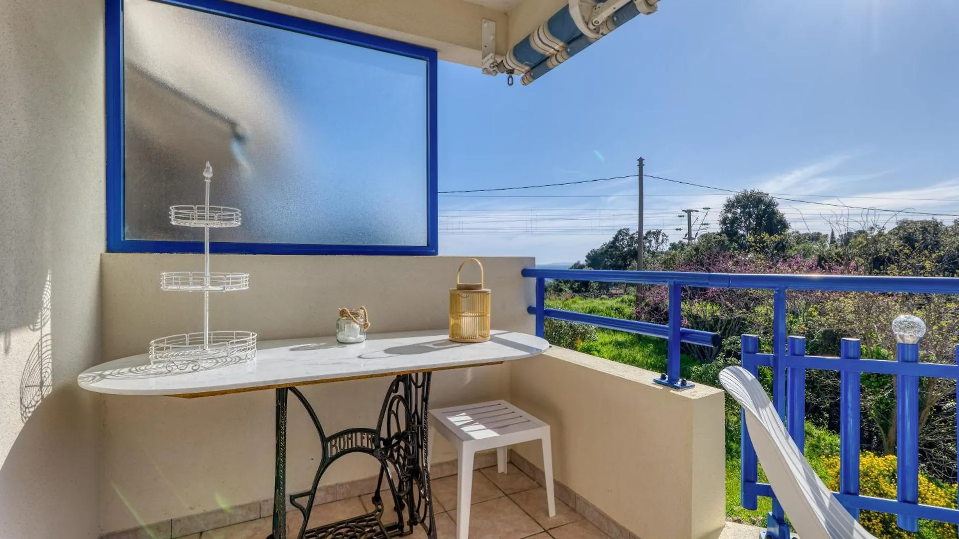 Apartment Poseidon - Sea View - Happy Rentals Drammont France