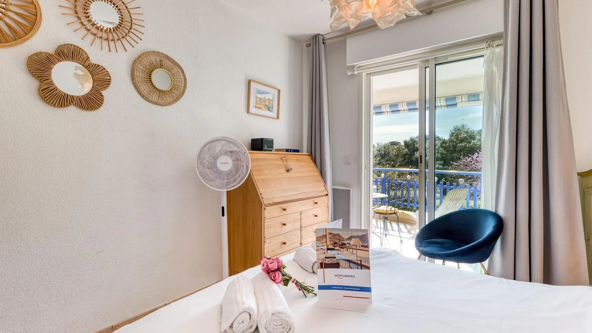 Apartment Poseidon - Sea View - Happy Rentals Drammont